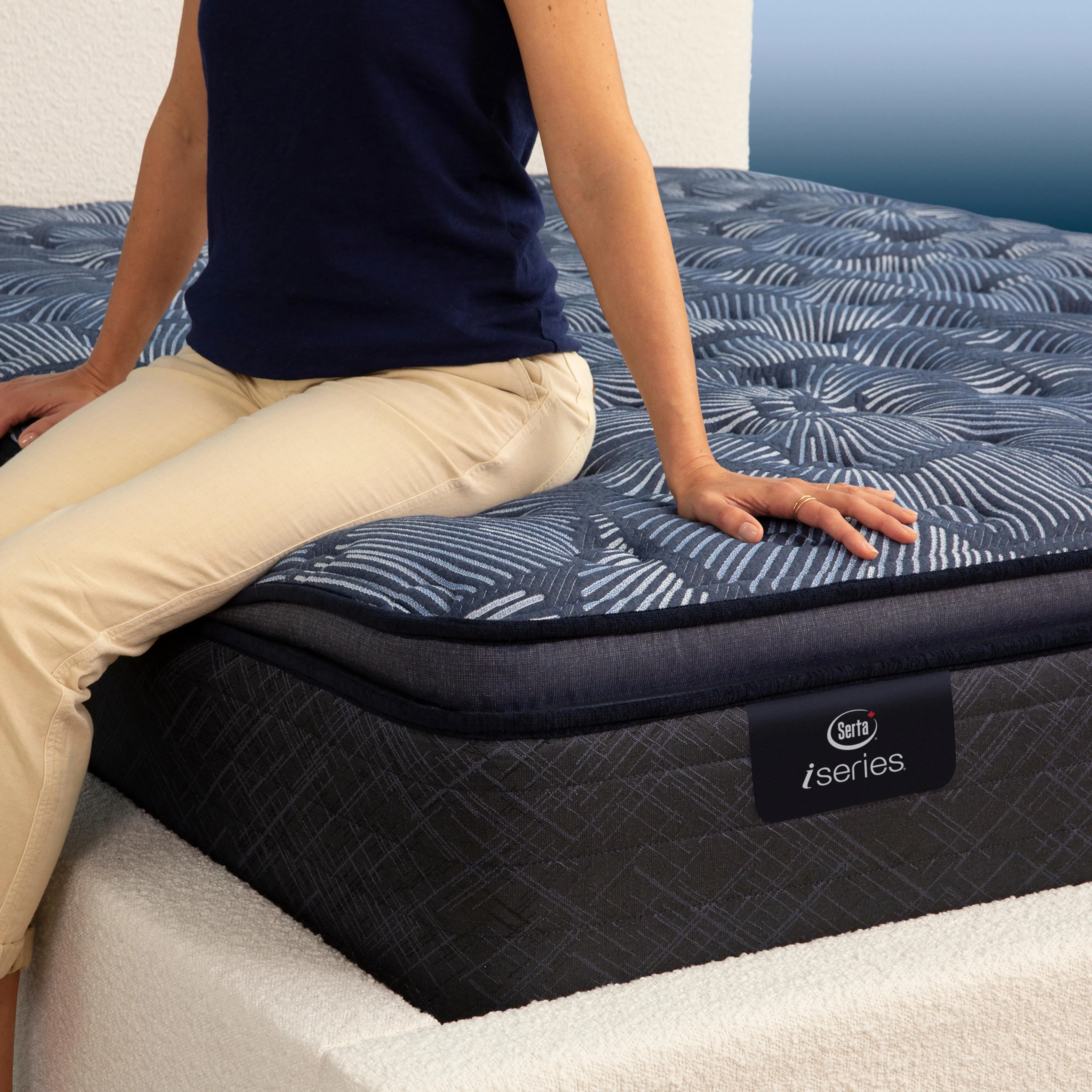 Serta Sophistication Medium Pillow Top Mattress (King)